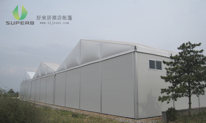 易燃易濕的物品可以放在工業(yè)存儲帳篷中嗎？